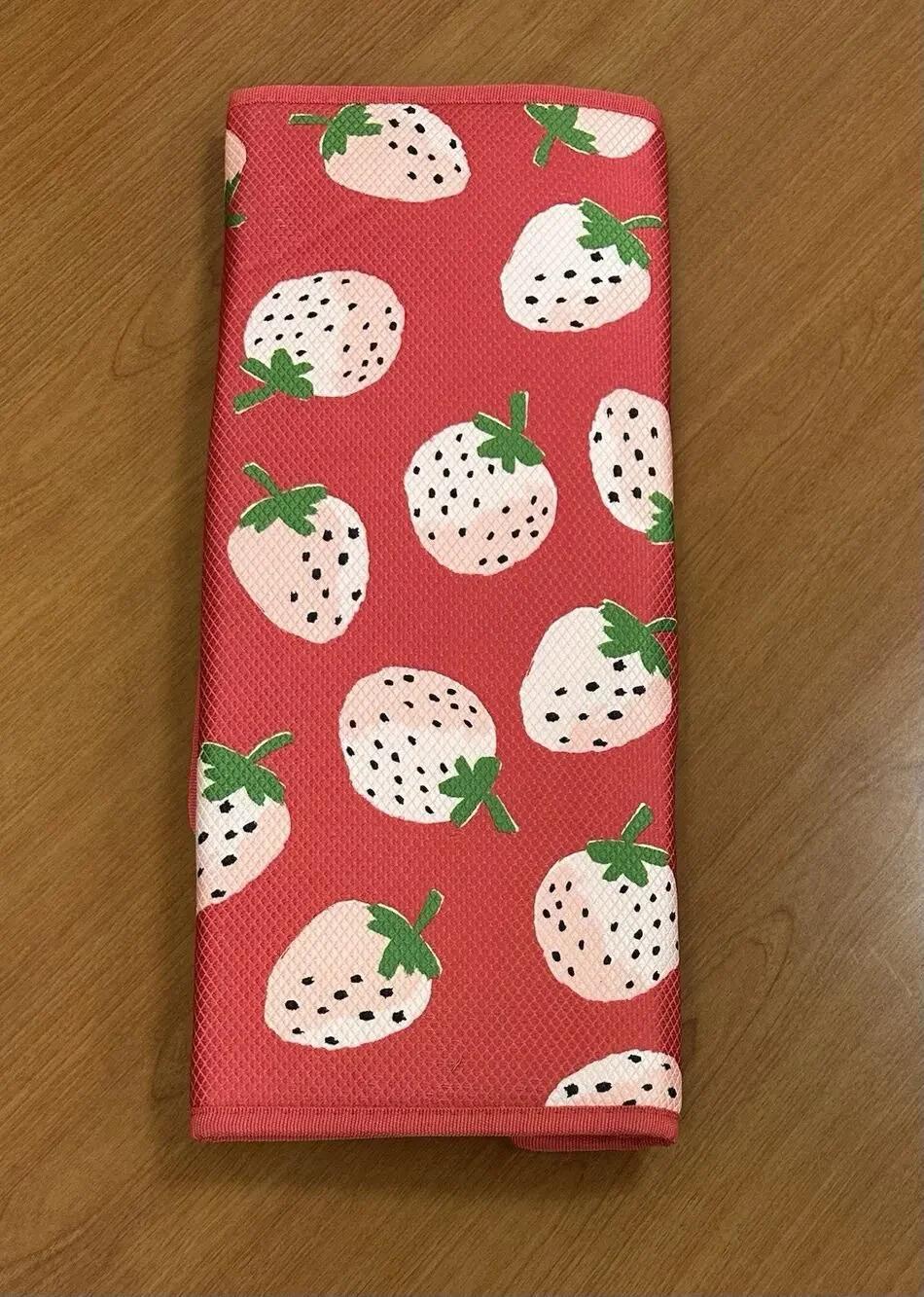 KATE SPADE REVERSIBLE Dish Drying Mat STRAWBERRIES RED GREEN POLYESTER NEW